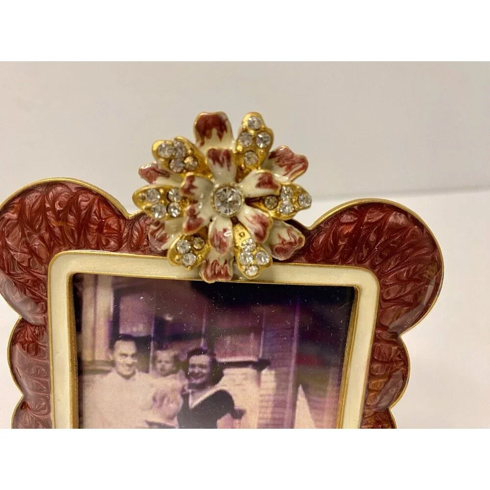 Creative‎ Co-op Photo Frame Purple Enamel Rhinestones Scalloped Edges 2.5